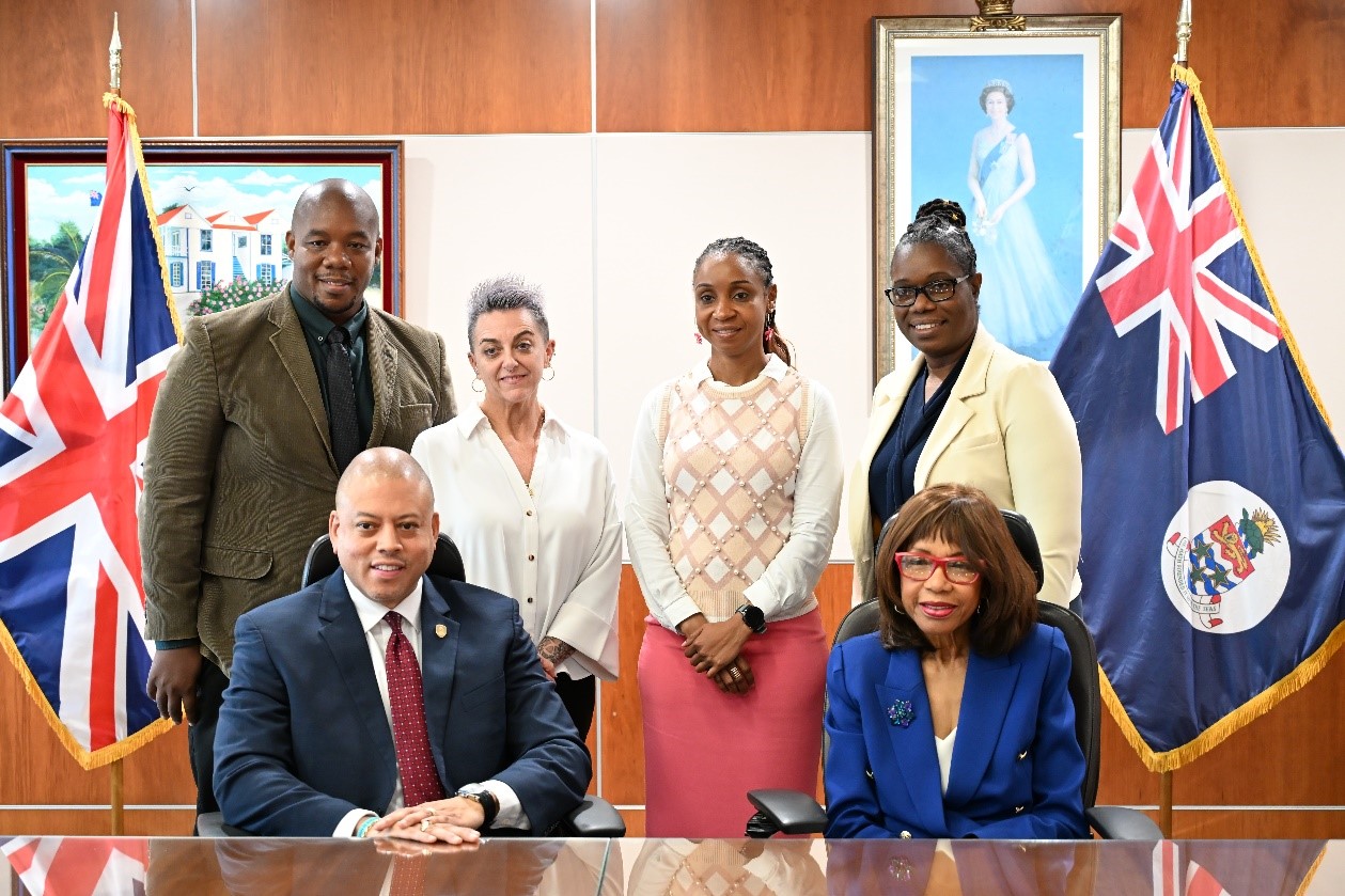 Premier_and_BVI_Delegation_20250928_003504_2028.jpg