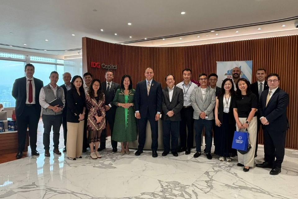 Cayman Islands Government Hon. Premier Andre Ebanks Meets with Stakeholders in Hong Kong